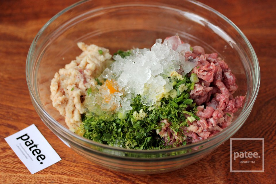 Сочные котлеты из свинины со льдом - Шаг 9