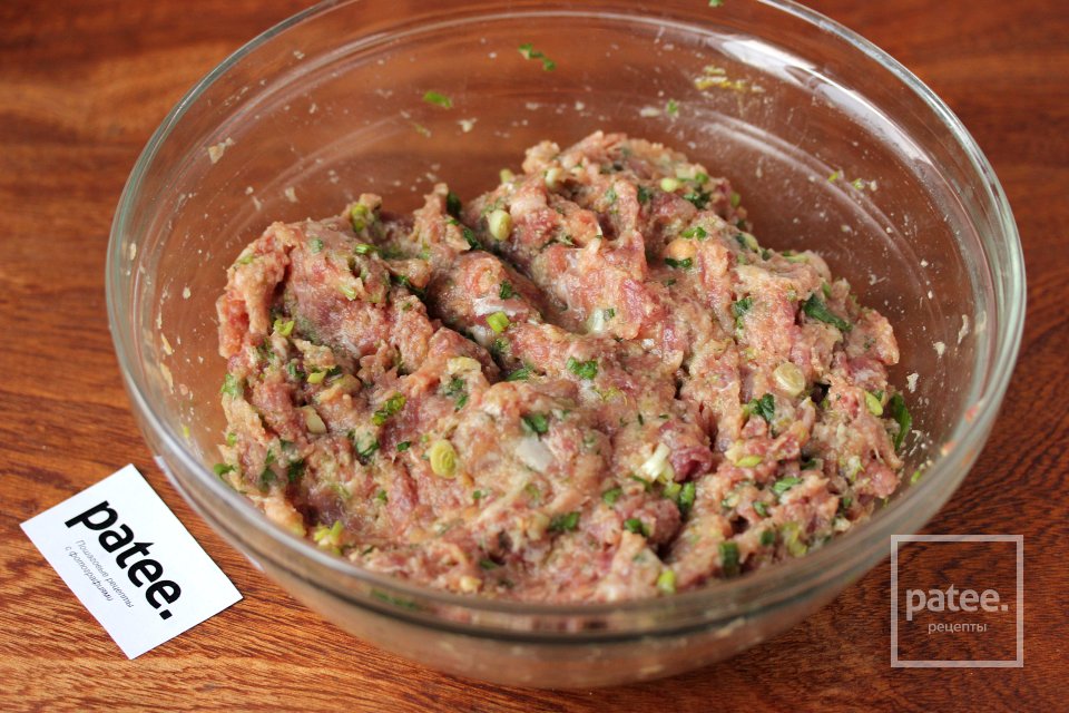Сочные котлеты из свинины со льдом - Шаг 10