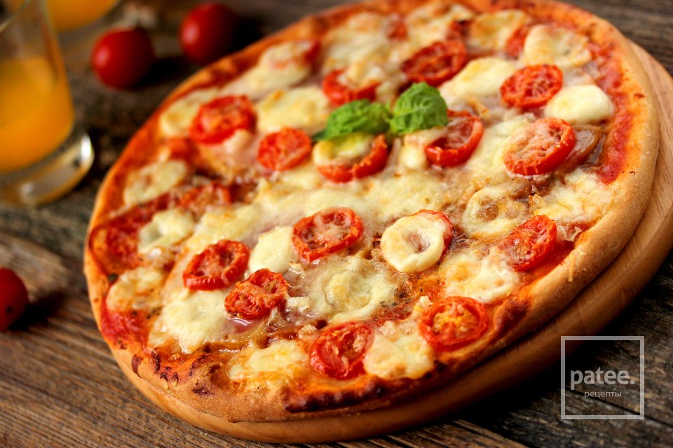 Пицца с ветчиной, помидорами черри и моцареллой - Шаг 12