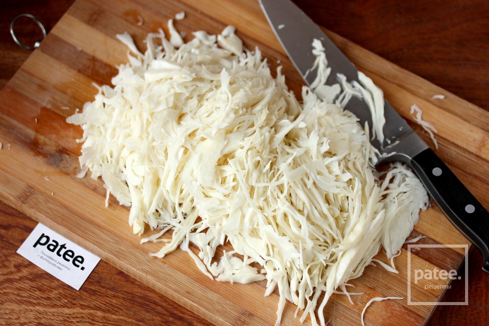 Шарлотка с капустой в мульварке - Шаг 2