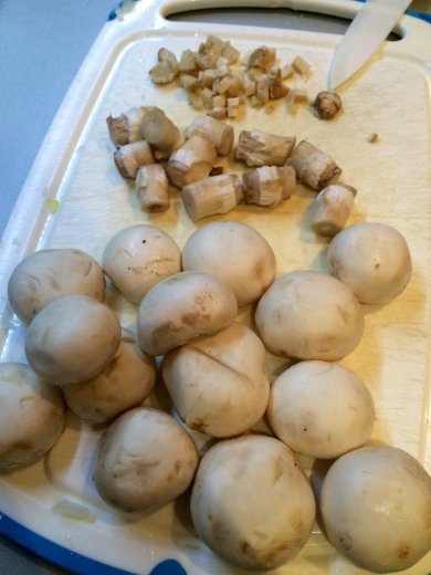 Свиные рулетики с шампиньонами - Шаг 2