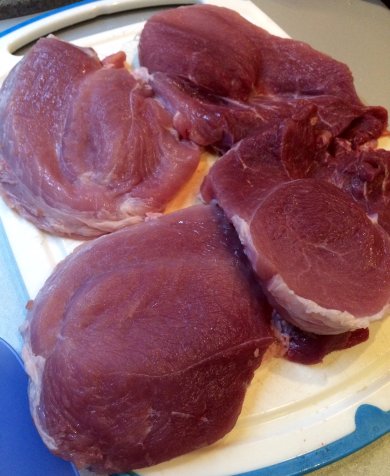 Свиные рулетики с шампиньонами - Шаг 4