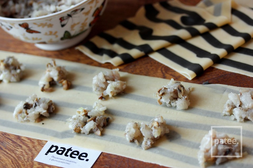 Равиоли с рыбой и грибами - Шаг 16