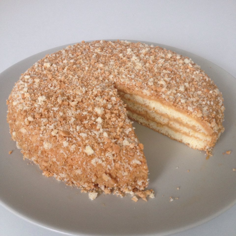 Бисквитный торт с вареной сгущенкой - рецепт с фотографиями - Patee. Рецепты