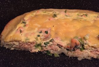 Киш с красной рыбой