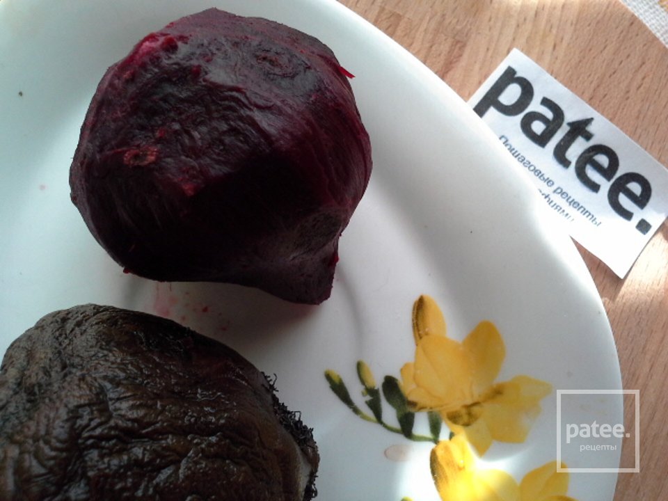 Салат из свеклы со сметаной "Молодость" - Шаг 3