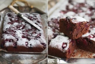 Шоколадное брауни с вишней