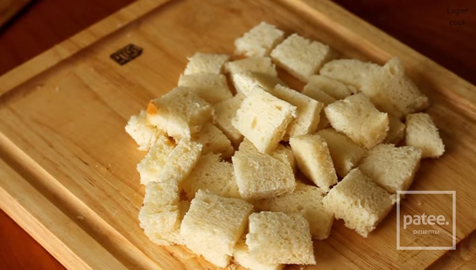 Салат цезарь с перепелиными яйцами - Шаг 4