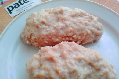 Котлеты с яблочно-луковым соусом - приготовление