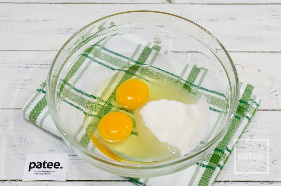 Яблочный пирог с засахаренными орешками - Шаг 2