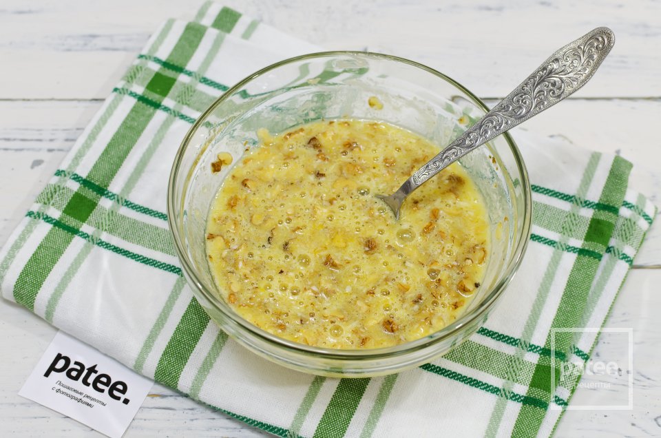 Яблочный пирог с засахаренными орешками - Шаг 16