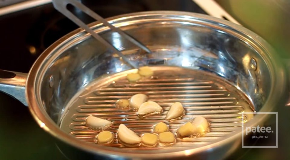 Паста с креветками в сливочном соусе. - Шаг 2