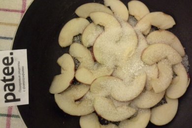 Морковный салат с кисло-сладким яблочным соусом - приготовление