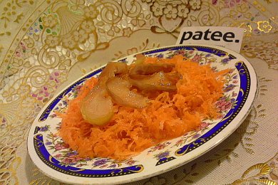 Морковный салат с кисло-сладким яблочным соусом - приготовление