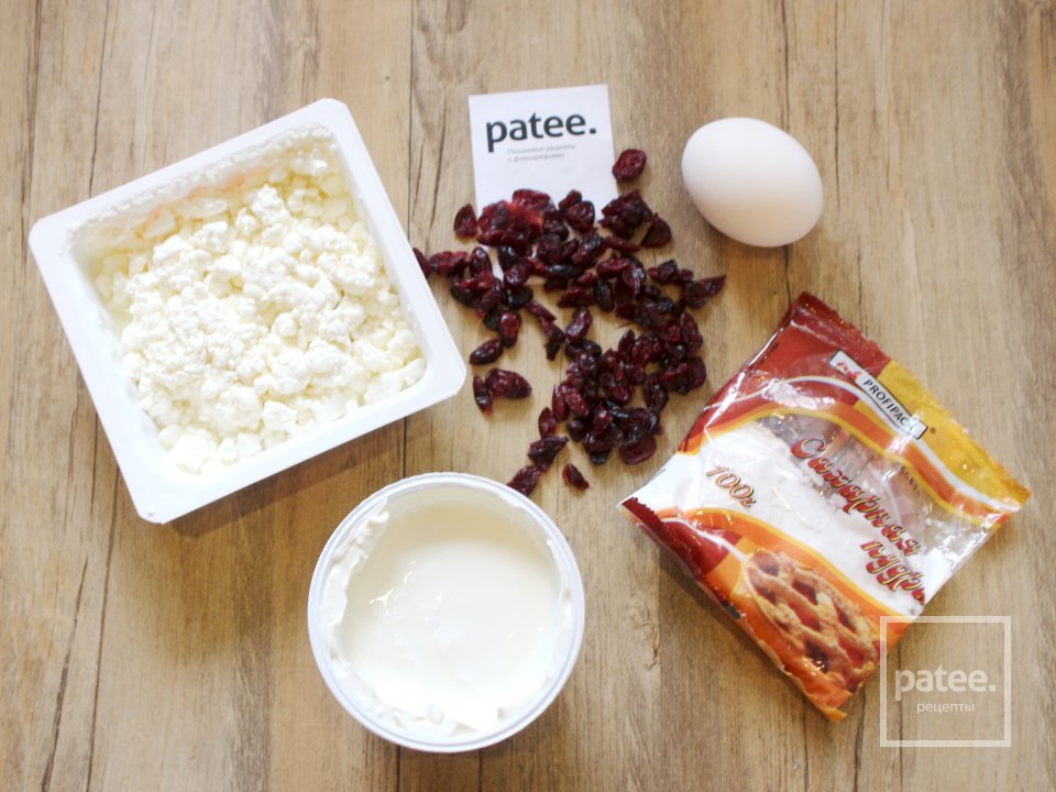 Блинная запеканка с творогом и клюквой - Шаг 1