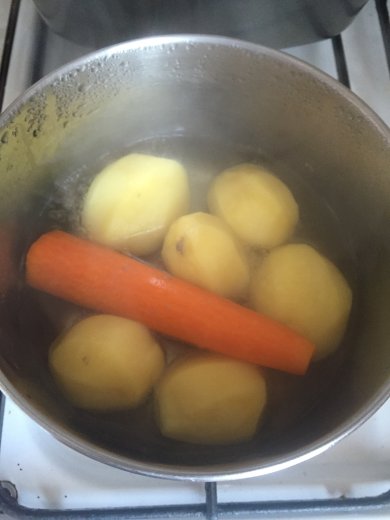 Оливье с языком и перепелиными яйцами - Шаг 2