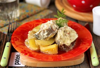 Хек с картофелем в мультиварке