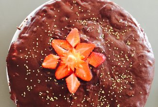 Клубничный пирог с нутеллой