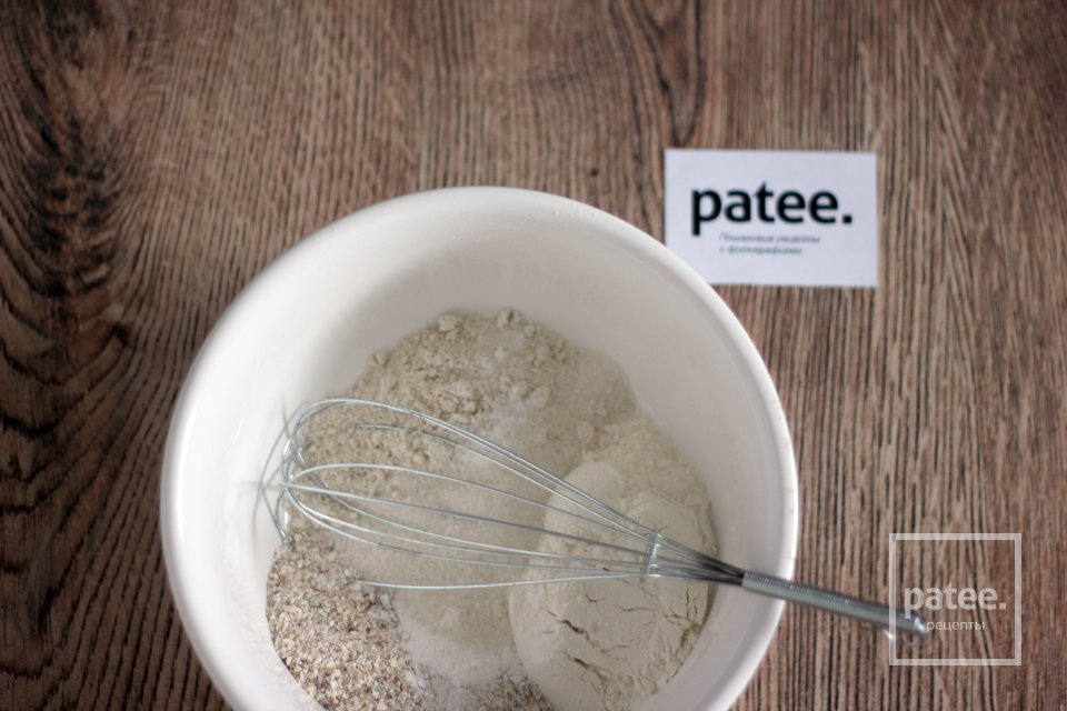 Полезные овсяные оладьи на йогурте - Шаг 7