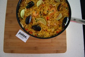 Простая паэлья с морепродуктами