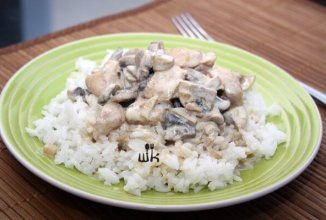 КУРИЦА С ГРИБАМИ В СОУСЕ 🍄