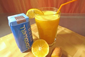 Имбирный тоник на коковелле (кокосовой воде) с куркумой