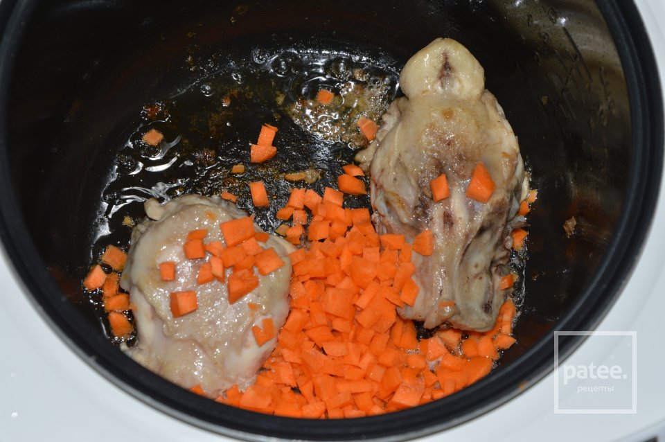 Щи из квашеной капусты в мультиварке - Шаг 4