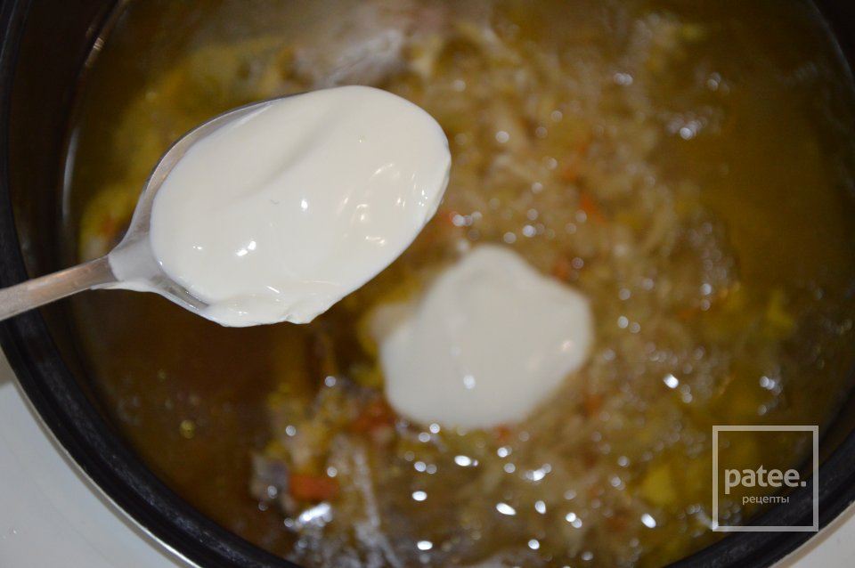 Щи из квашеной капусты в мультиварке - Шаг 10