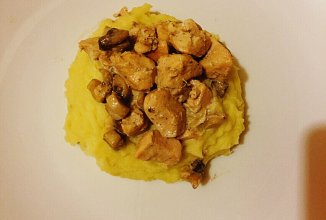 Пюре с курицей и грибами