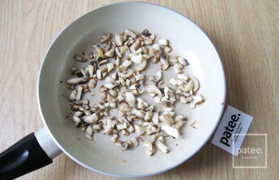 Ленивые голубцы с грибами в сметане - Шаг 9