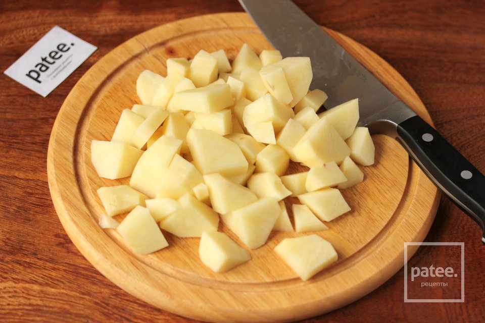 Суп с плавленым сыром и вермишелью в мультиварке - Шаг 2