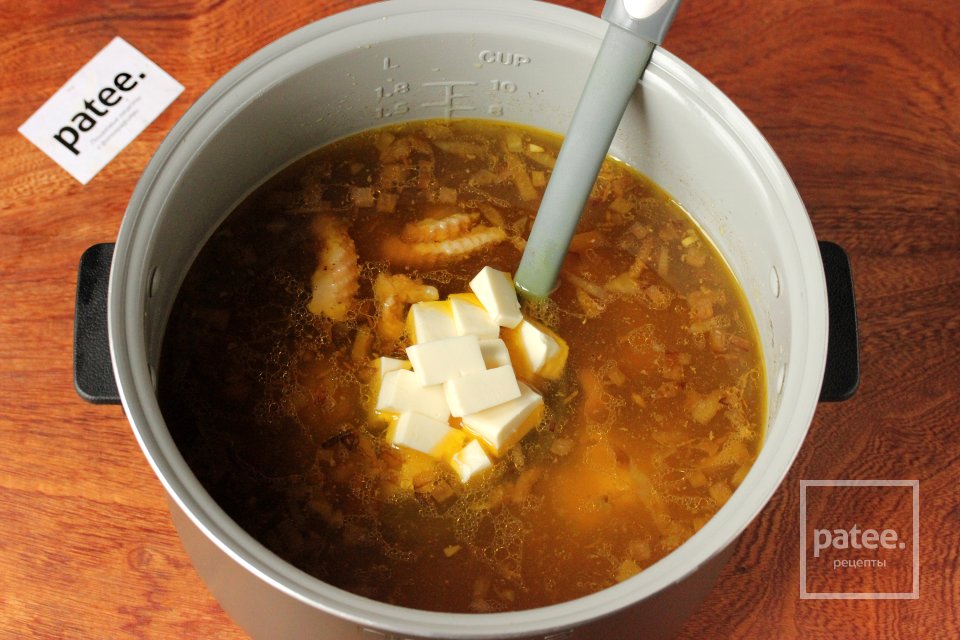 Суп с плавленым сыром и вермишелью в мультиварке - Шаг 10