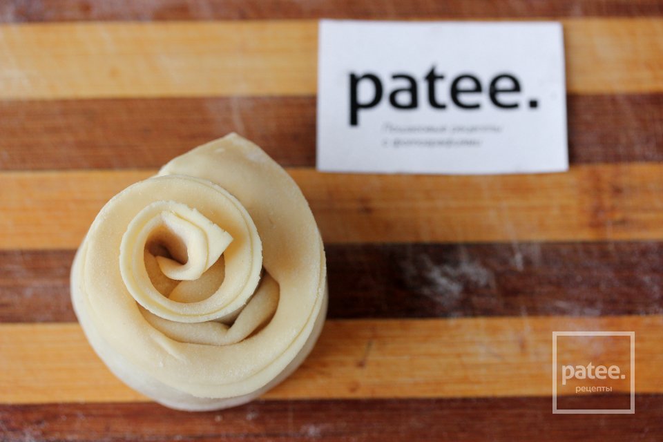 Ленивые пельмени-розы - Шаг 16