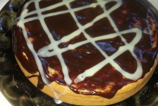 Запеканка из творога и сгущенки.