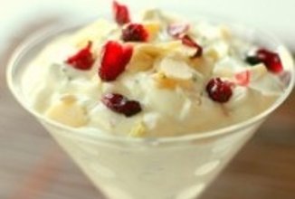 Бананове пюре з фундуком і медом