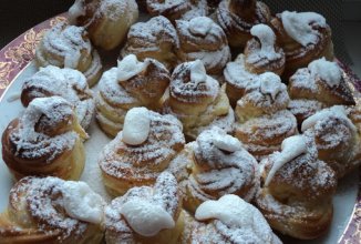 Профитроли с заварным кремом