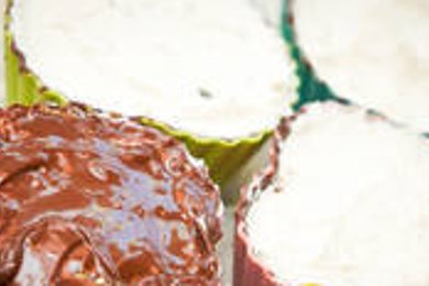 Творожки с фруктами в шоколаде - приготовление