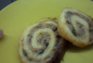 Сырный рулет с курино-грибной начинкой