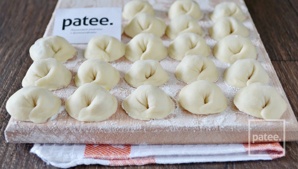 Домашние пельмени с жареным луком - Шаг 19