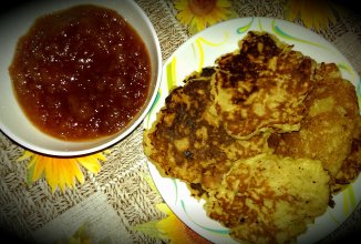 Яблочные оладьи