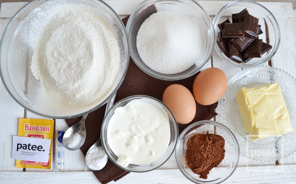 Шоколадно-ромовые капкейки со сливочным кремом - Шаг 1