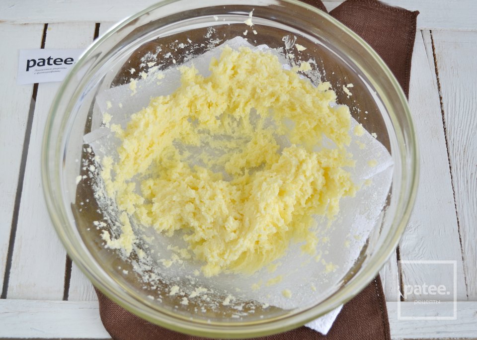 Шоколадно-ромовые капкейки со сливочным кремом - Шаг 5