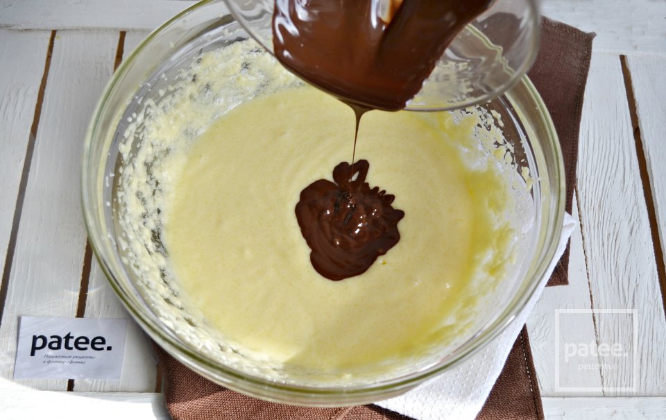 Шоколадно-ромовые капкейки со сливочным кремом - Шаг 8