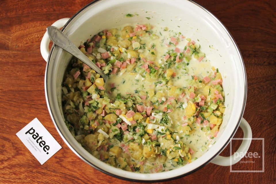 Окрошка на сметане с колбасой - Шаг 13