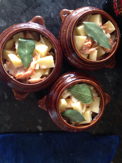 Тушеная курочка с картофелем в горшочке - Шаг 5