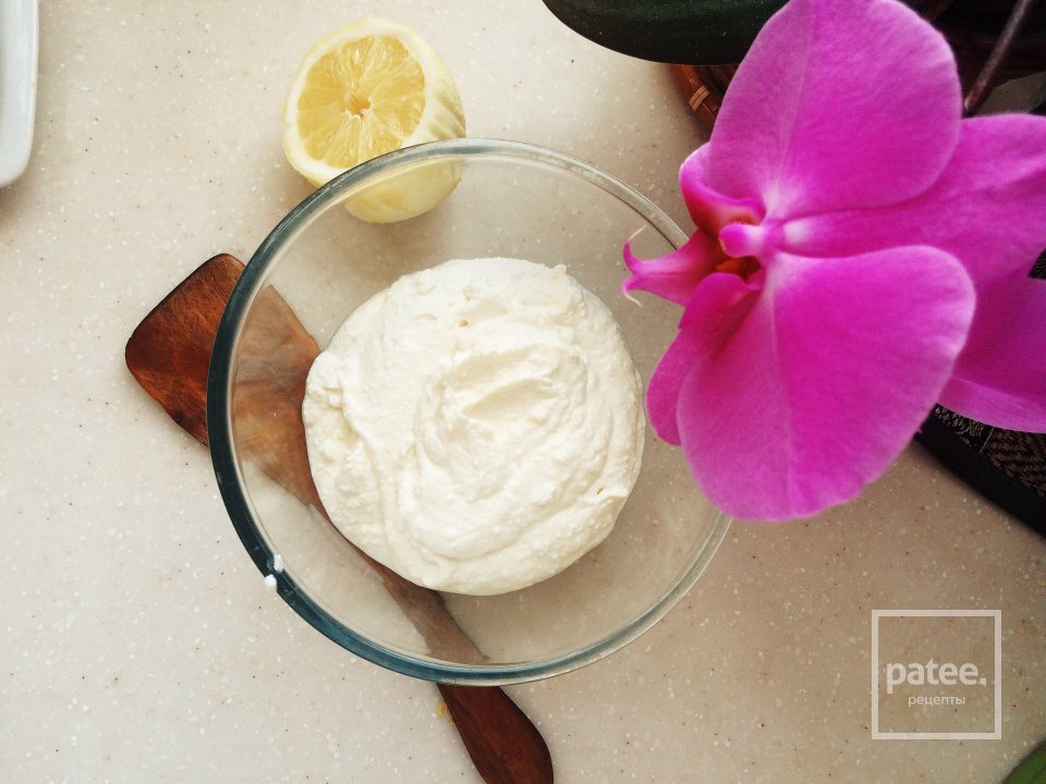 Бисквитный пирог с творогом😋 - Шаг 1