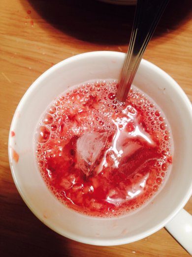 Клубничный "чай" - Шаг 3