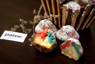 Ванильные цветные кексы