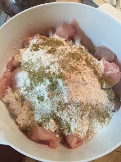 Нежное филе куриной грудки в сливках. - Шаг 3