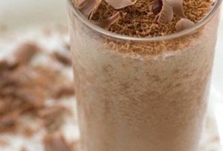 Горячий банановый коктейль с шоколадом